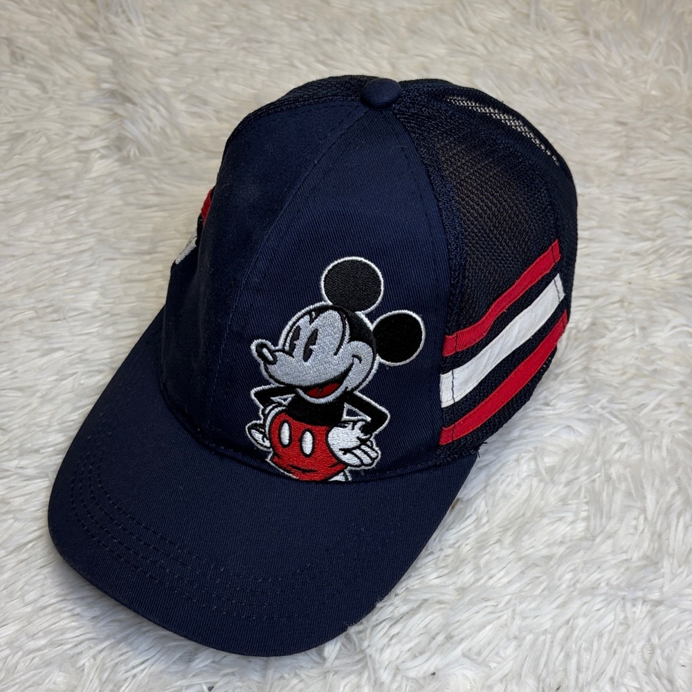 DISNEY Navy Blue Cap with Mickey Mouse Embroidery adjustable gently used